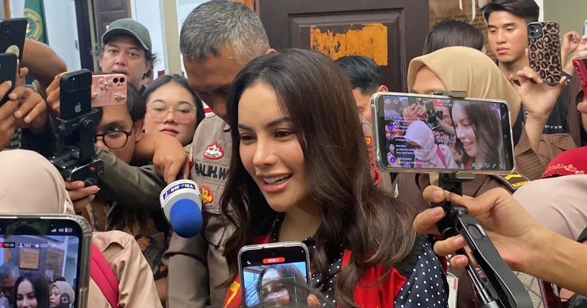Pesan Nikita Soal Skincare: Jangan Mudah Percaya Hanya Karena Penjualnya Dokter
